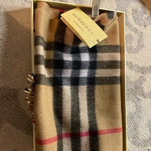 Burberry Nova Check Scarf